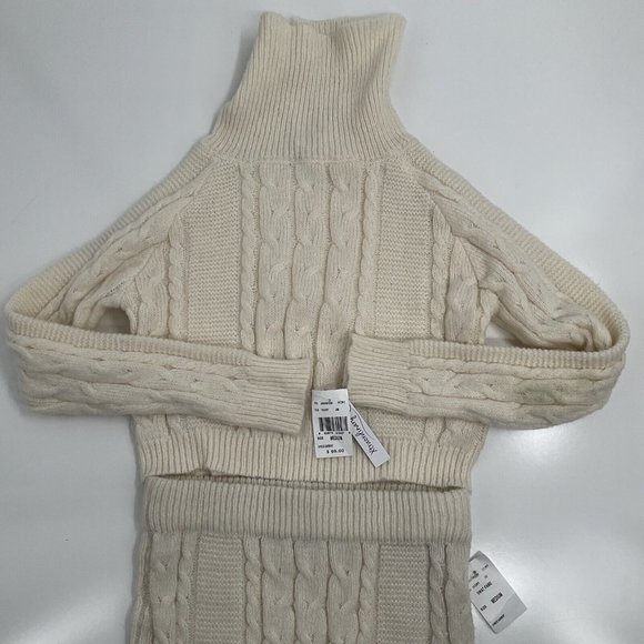 Xtraordinary 2 Piece Long Sleeve Turtle Neck Chunky Knit Sweater & Skirt… - Picture 3 of 16